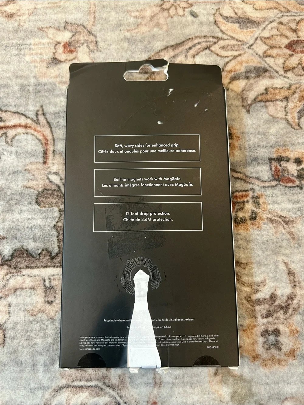 New Sealed Kate Spade Light Pink Wavy Mirrored Case for IPhone 17 Pro Max